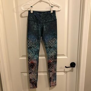 CALIA by Carrie Underwood Leggings